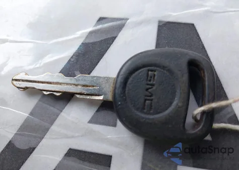 2002 GMC Envoy Slt from USA, damaged, VIN 1GKDT13S922258279